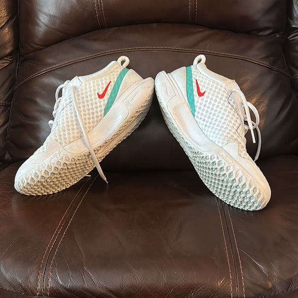 Women’s Court Zoom Pro Jars Court Tennis Shoe. - Picture 2 of 5